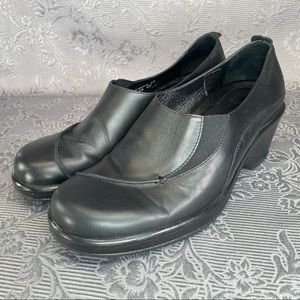 Dansko Professional Black Leather Stretch Wedge Comfort Clog EU 39 US 8.5